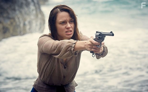 Maeve Dermody in И никого не стало (2015)