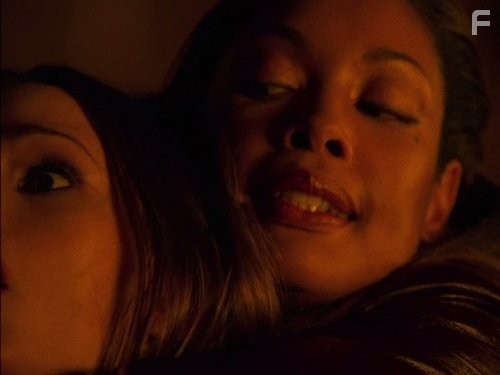 Gina Torres in Шпионка (2001)