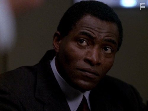 Carl Lumbly in Шпионка (2001)
