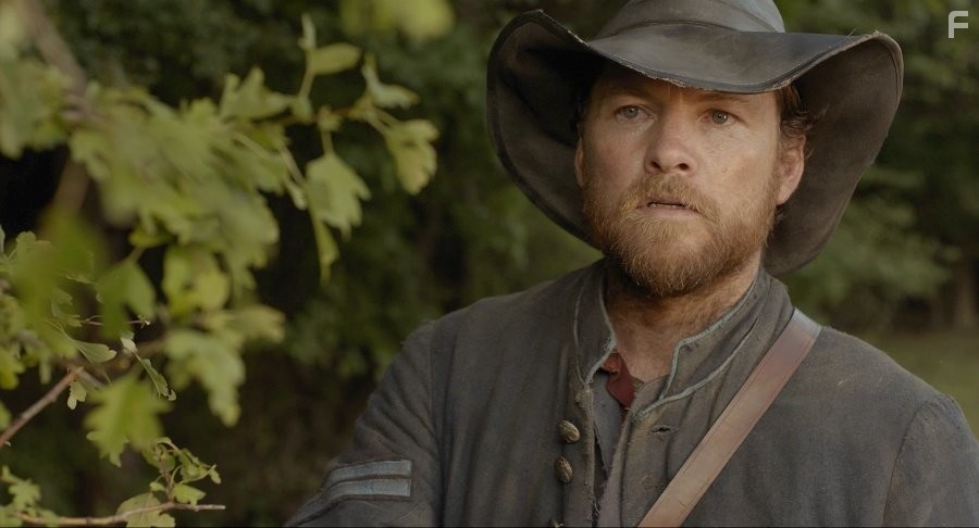 Sam Worthington in Гостиная (2014)