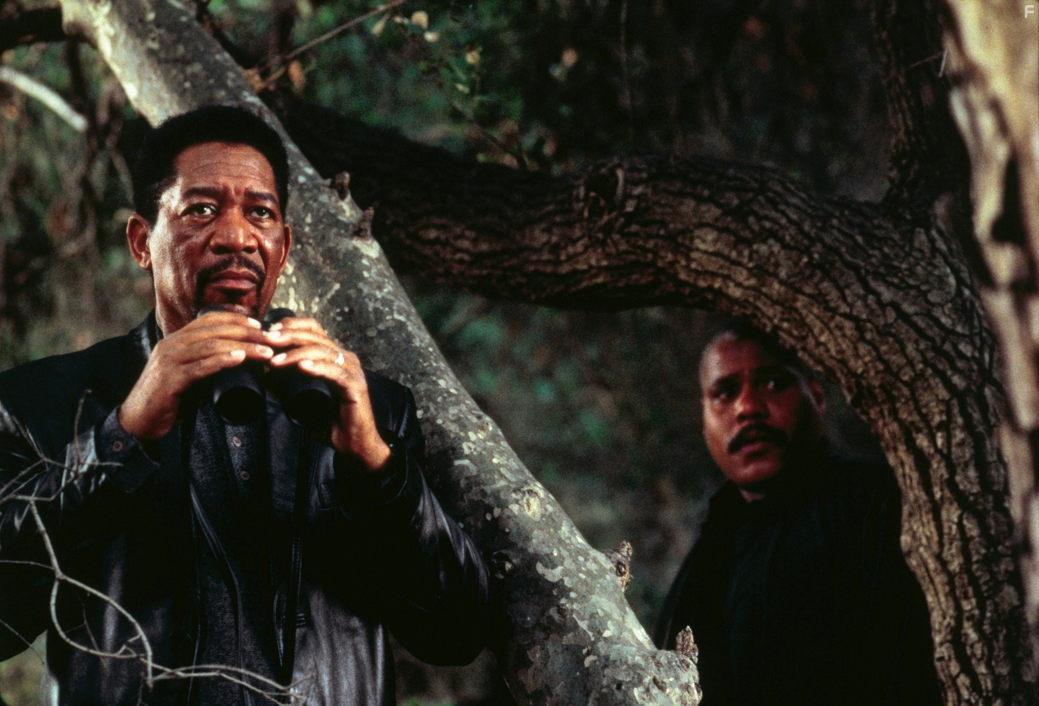 Morgan Freeman and Bill Nunn in Целуя девушек (1997)