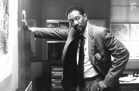 Morgan Freeman in Целуя девушек (1997)