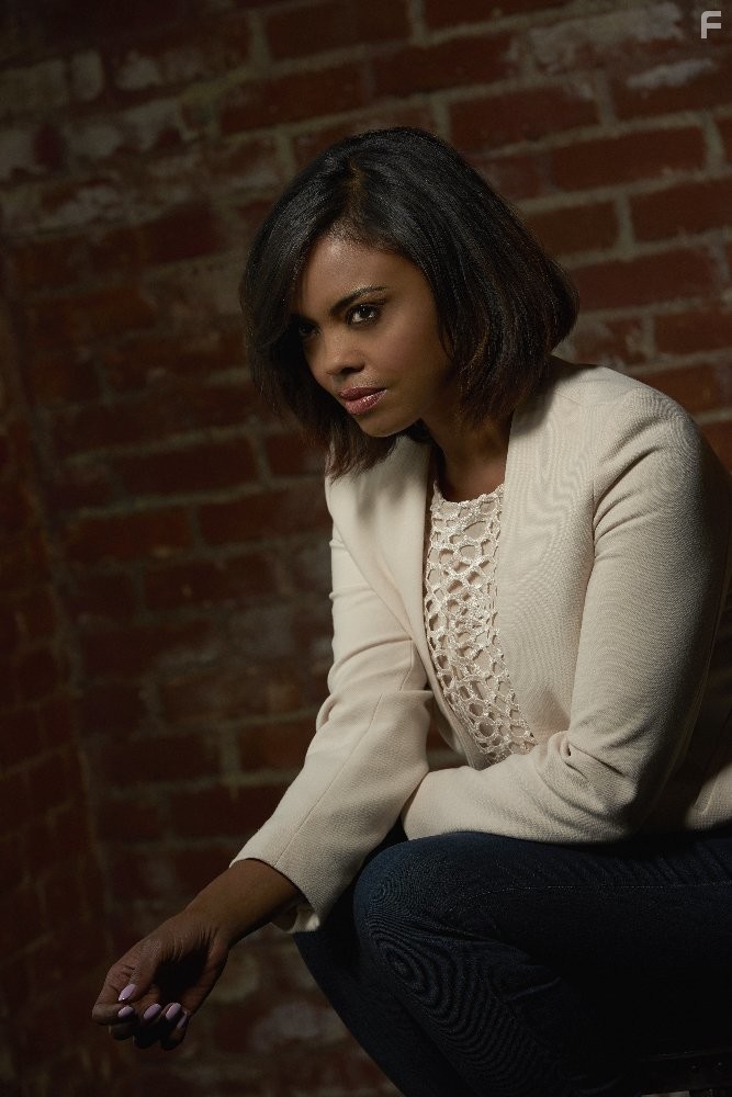 Sharon Leal in Recovery Road (2016)
