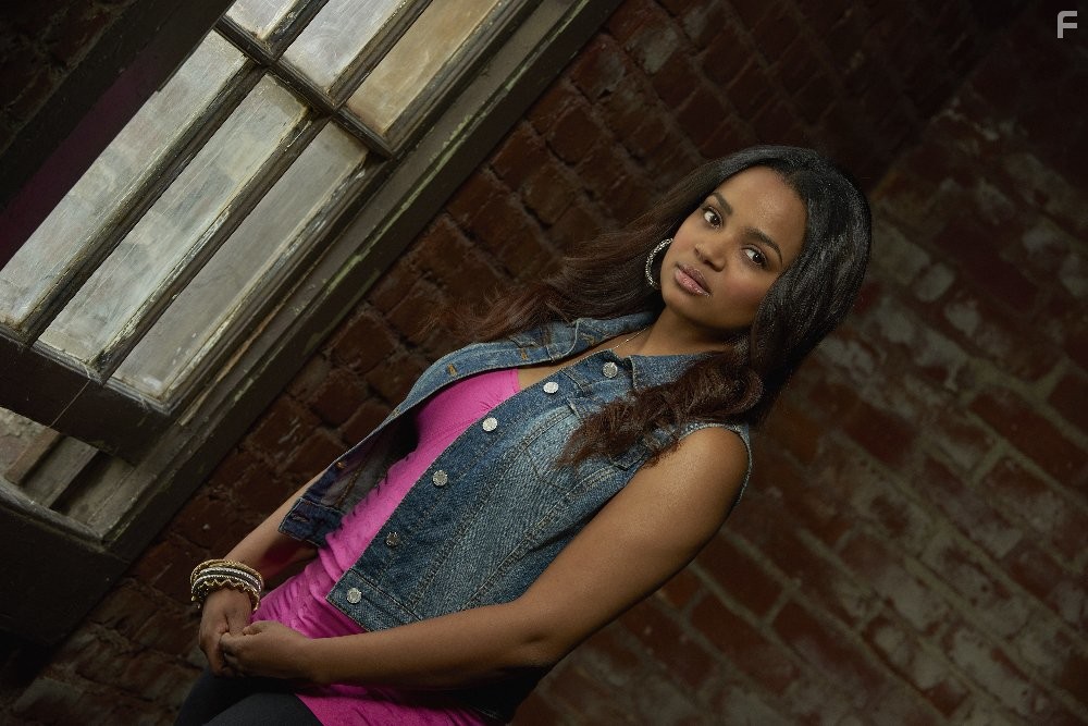 Kyla Pratt in Recovery Road (2016)