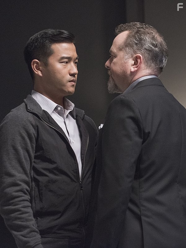 David Costabile and Daniel K. Isaac in Миллиарды (2016)