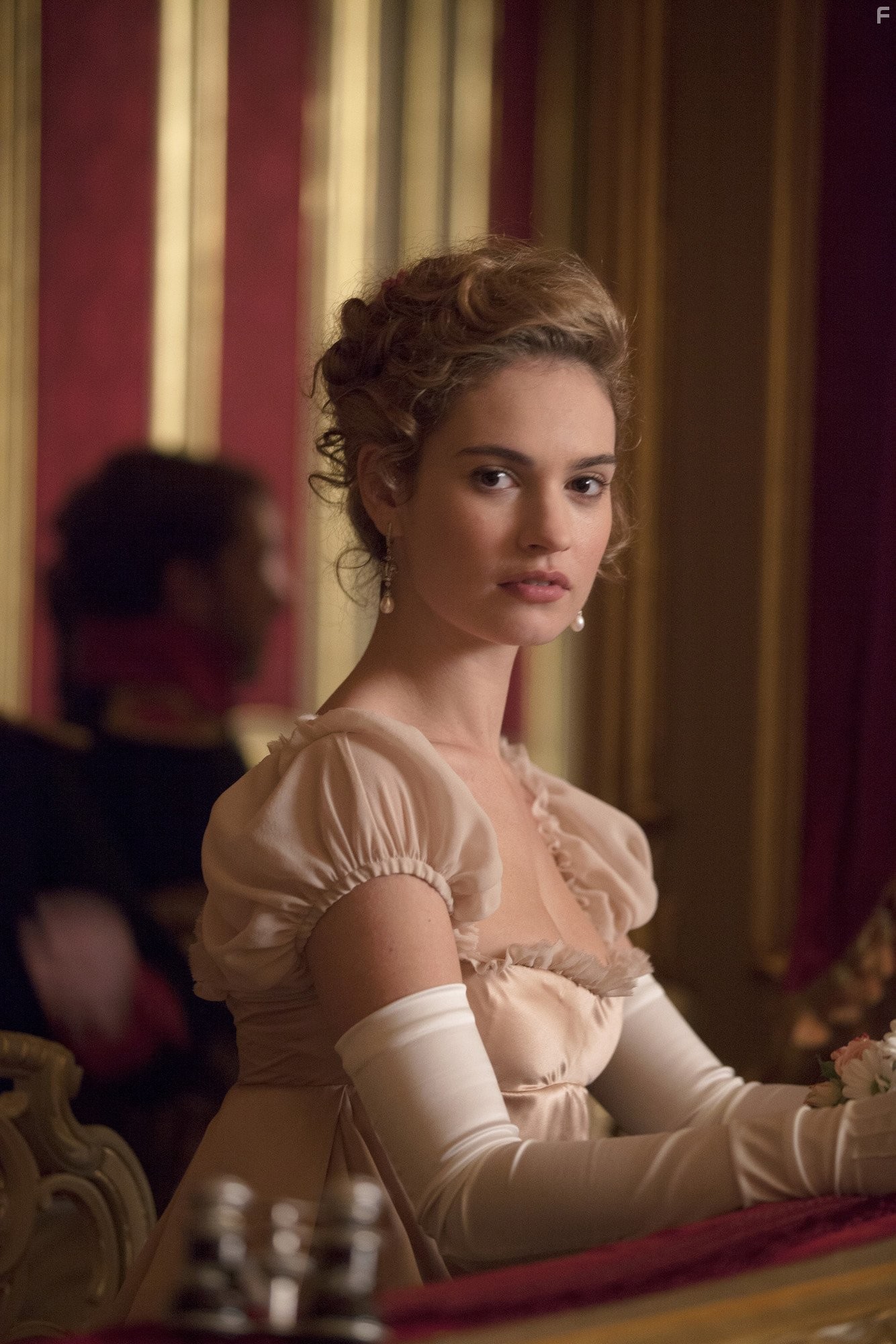 Lily James in Война и мир (2016)