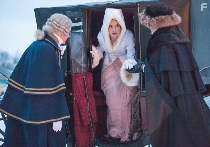 Lily James in Война и мир (2016)