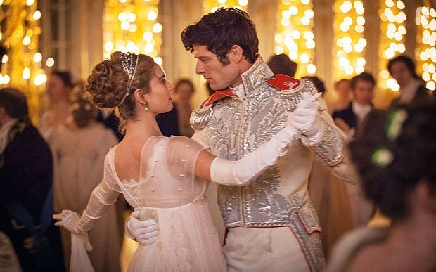 James Norton and Lily James in Война и мир (2016)