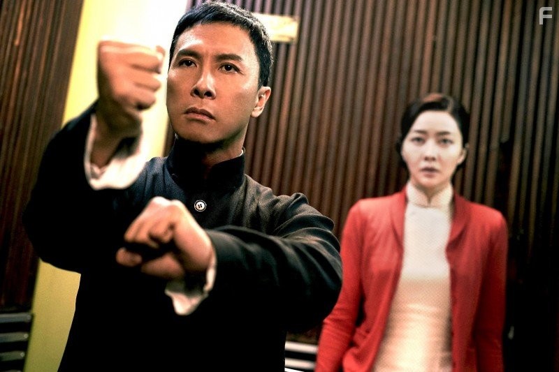 Donnie Yen and Lynn Hung in Ип Ман 3D (2015)