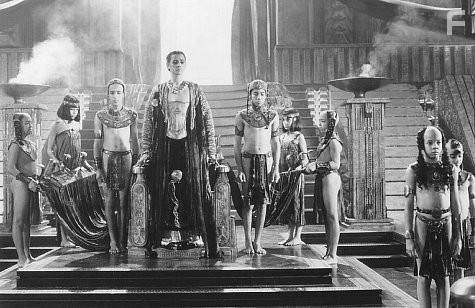 Jaye Davidson in Звёздные врата (1994)