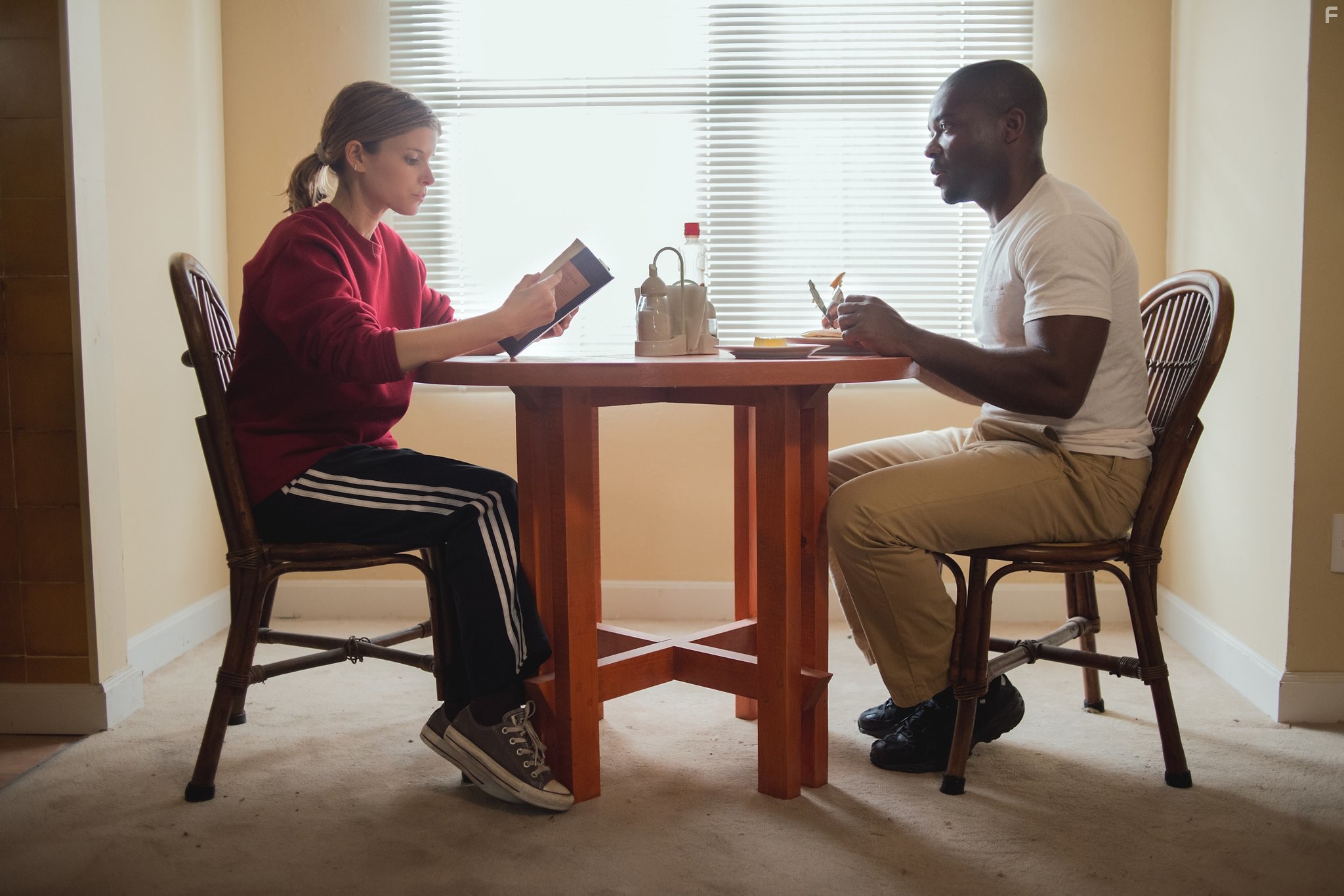 Kate Mara and David Oyelowo in Пленник (2015)