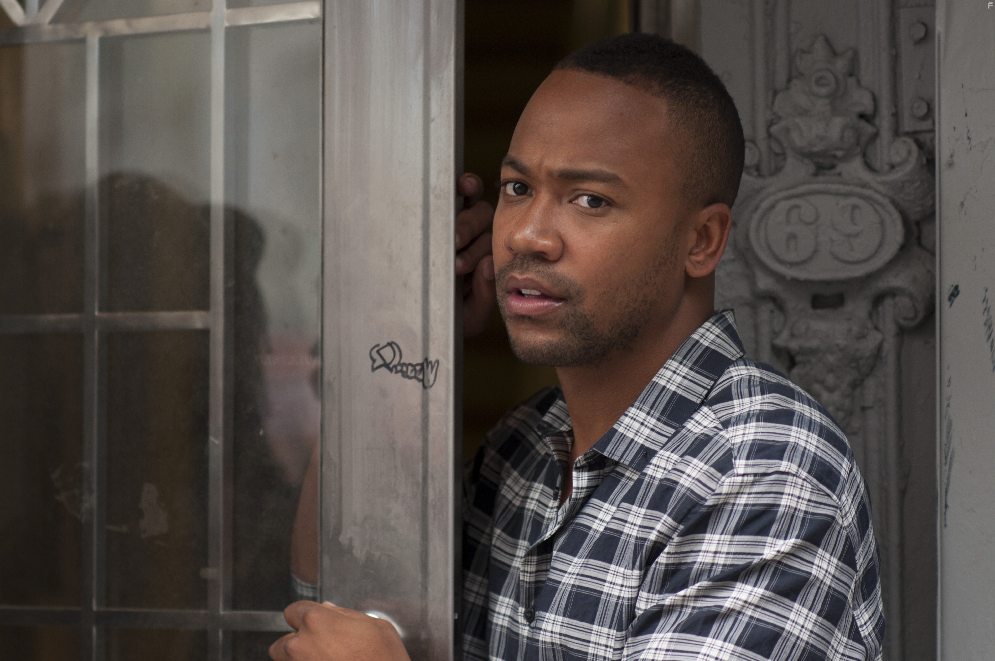 Columbus Short in Девушка в беде (2015)