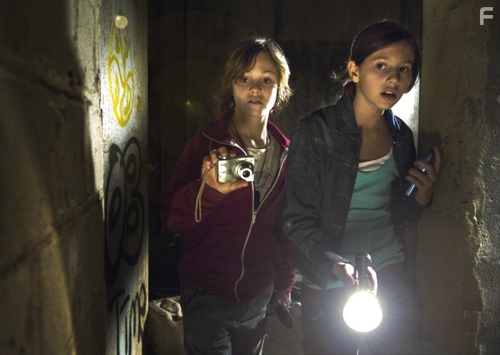 Nick Romeo Reimann and Leonie Tepe in Vorstadtkrokodile (2009)