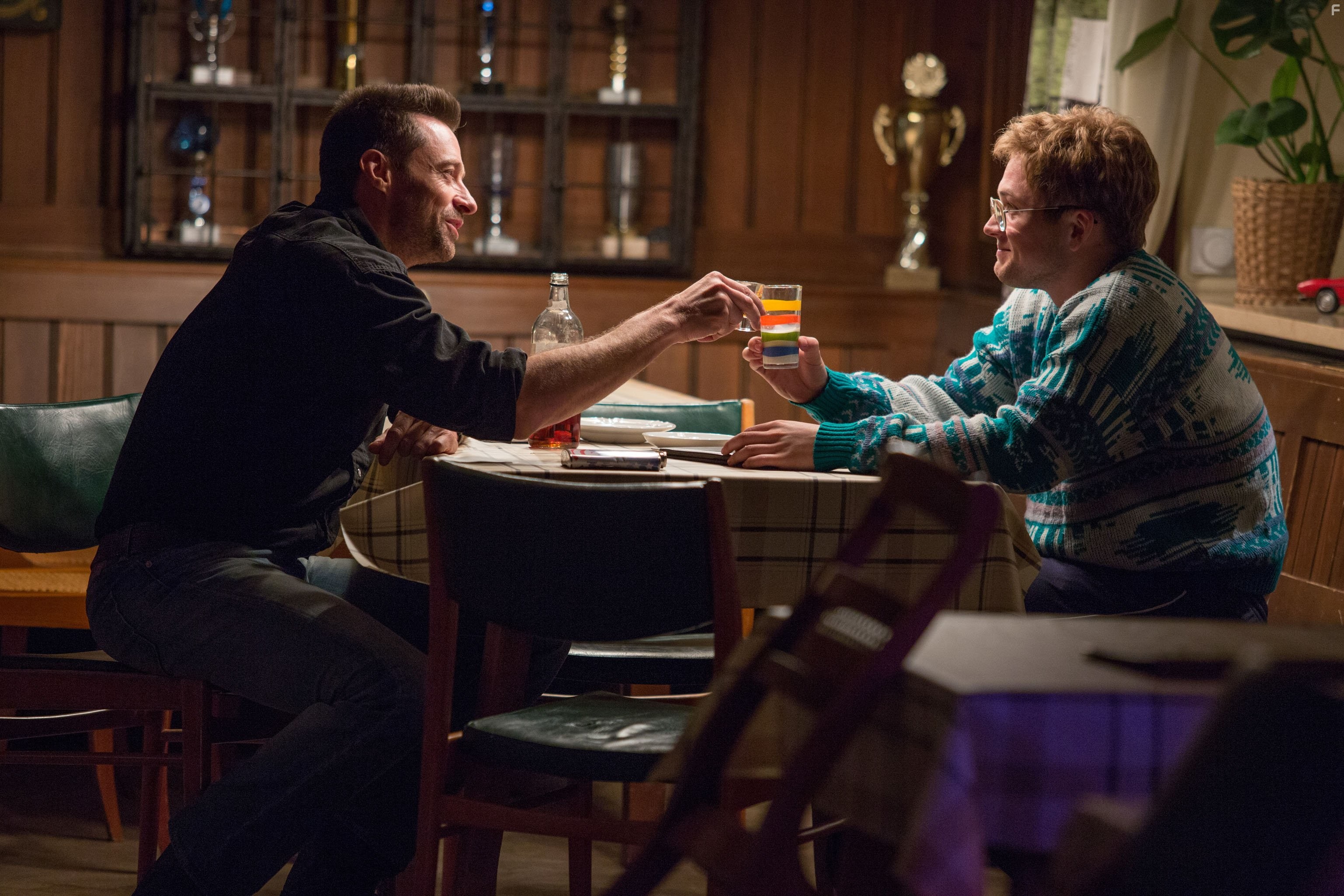 Hugh Jackman and Taron Egerton in Эдди 'Орёл' (2016)