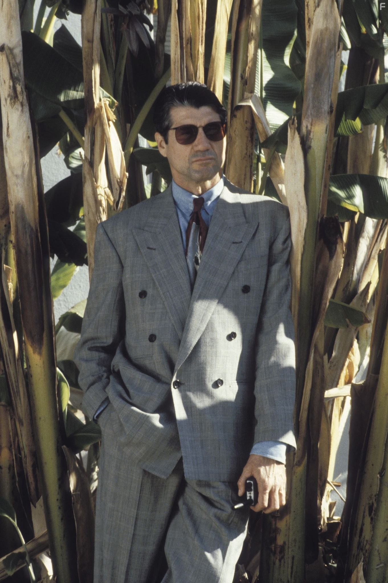 Fred Ward in Игрок (1992)