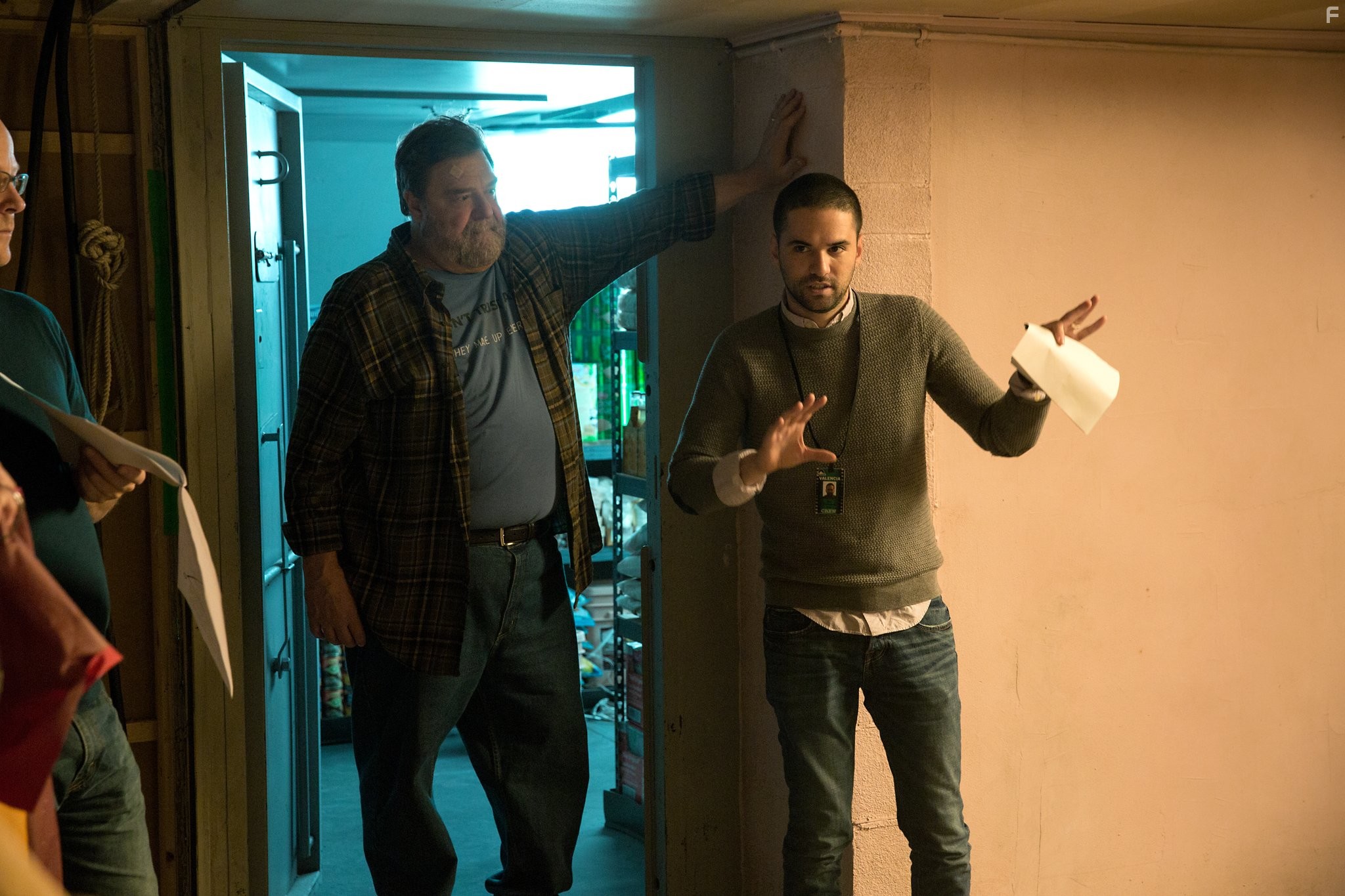 John Goodman and Dan Trachtenberg in Кловерфилд, 10 (2016)