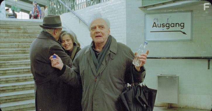 Ir?ne Jacob, Bruno Ganz, and Michel Piccoli in Пыль времени (2008)