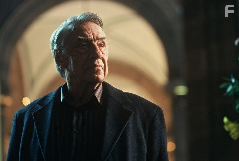 Philip Baker Hall in Матадор (2005)