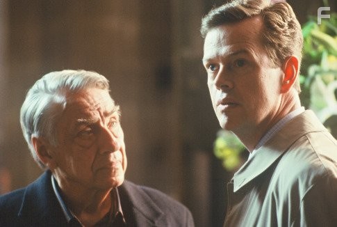 Philip Baker Hall in Матадор (2005)