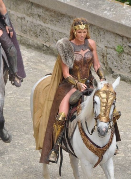 Connie Nielsen in Чудо-Женщина (2017)