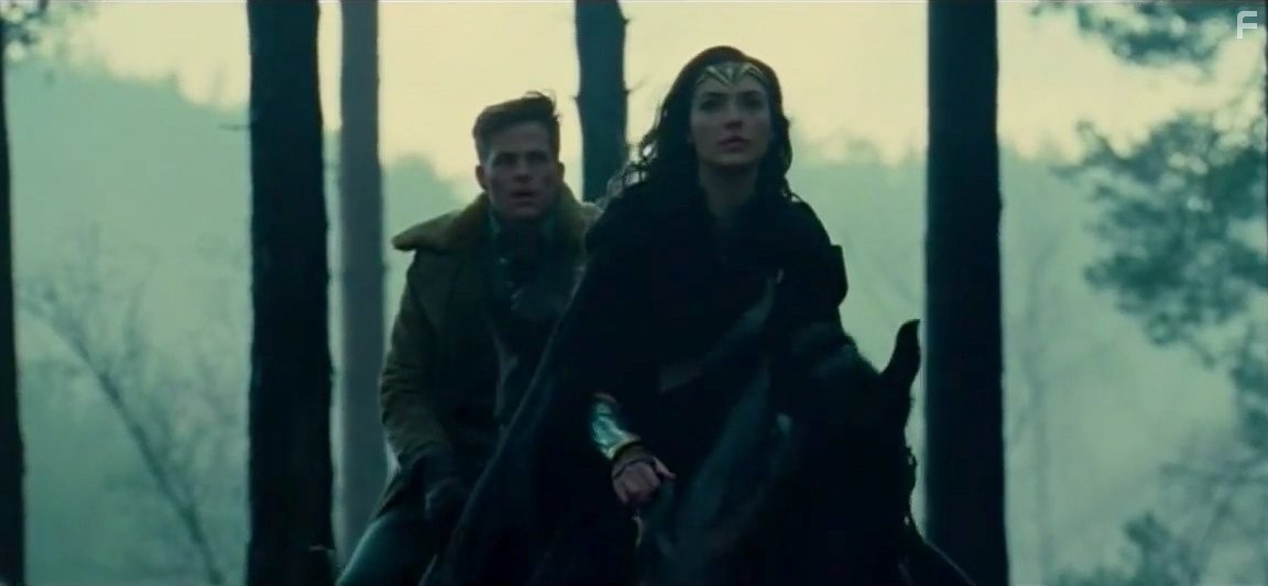 Chris Pine and Gal Gadot in Чудо-Женщина (2017)