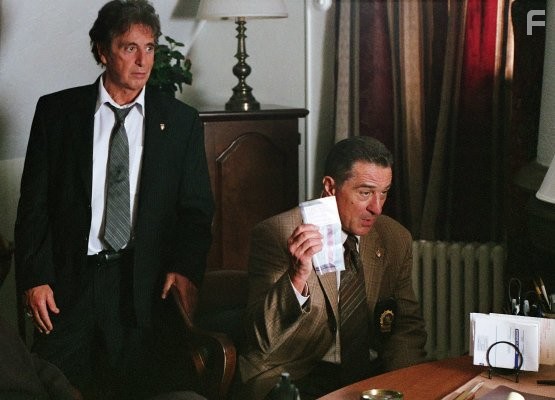 Robert De Niro and Al Pacino in Право на убийство (2008)