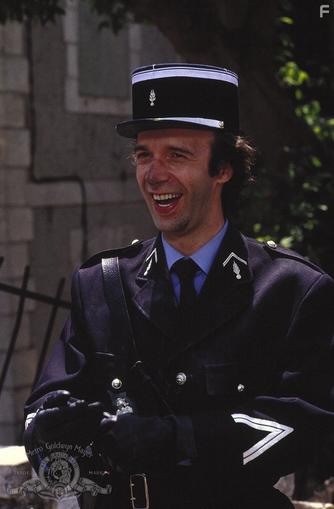 Roberto Benigni in Сын Розовой пантеры (1993)