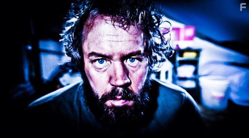 Les Mahoney in Granny's House (2015)