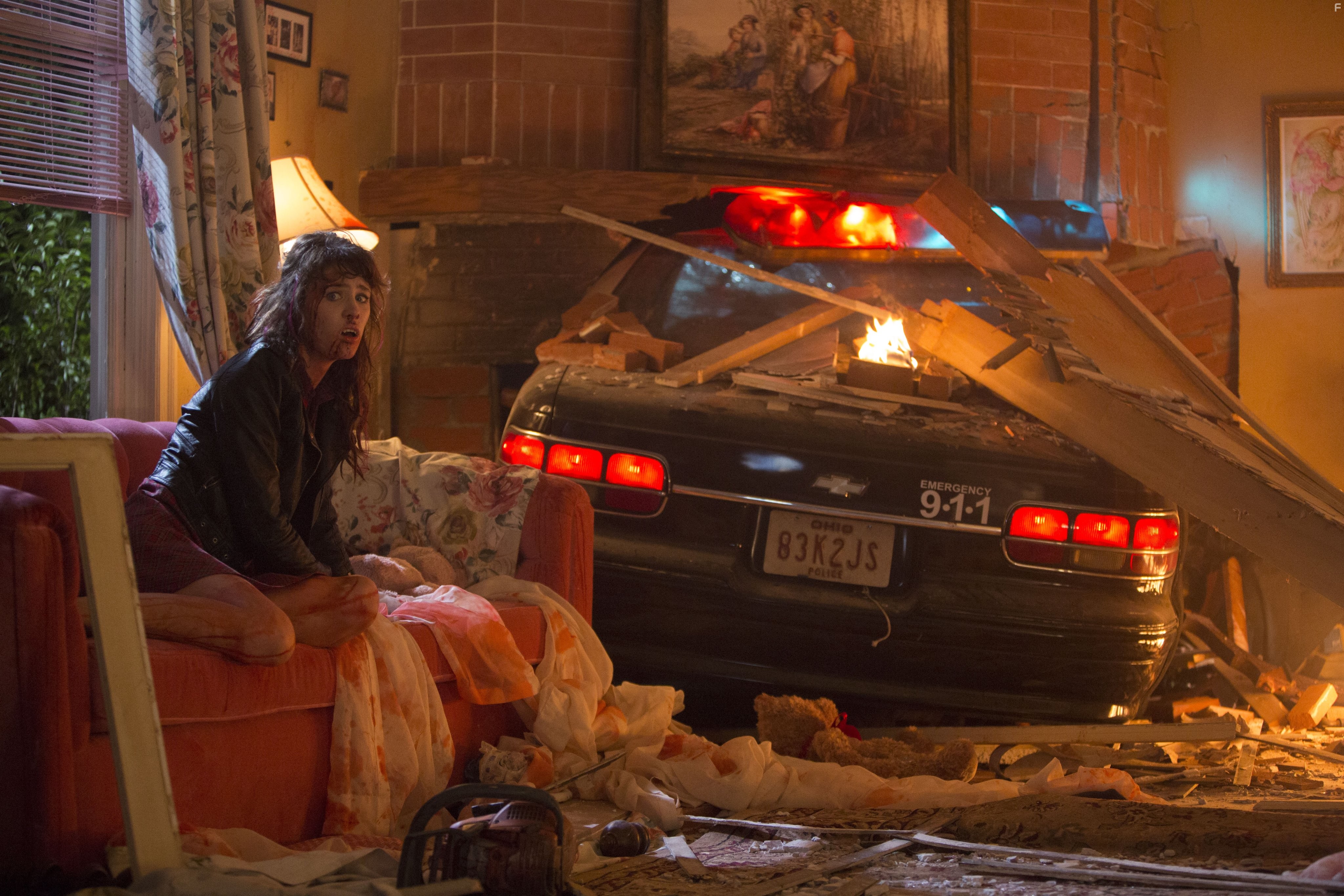 Mackenzie Davis in Хватай и беги (2015)