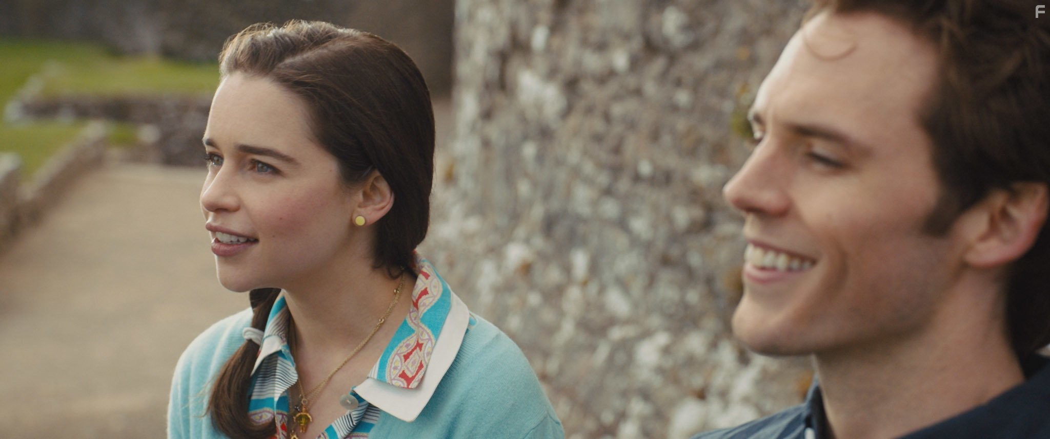 Sam Claflin and Emilia Clarke in До встречи с тобой (2016)