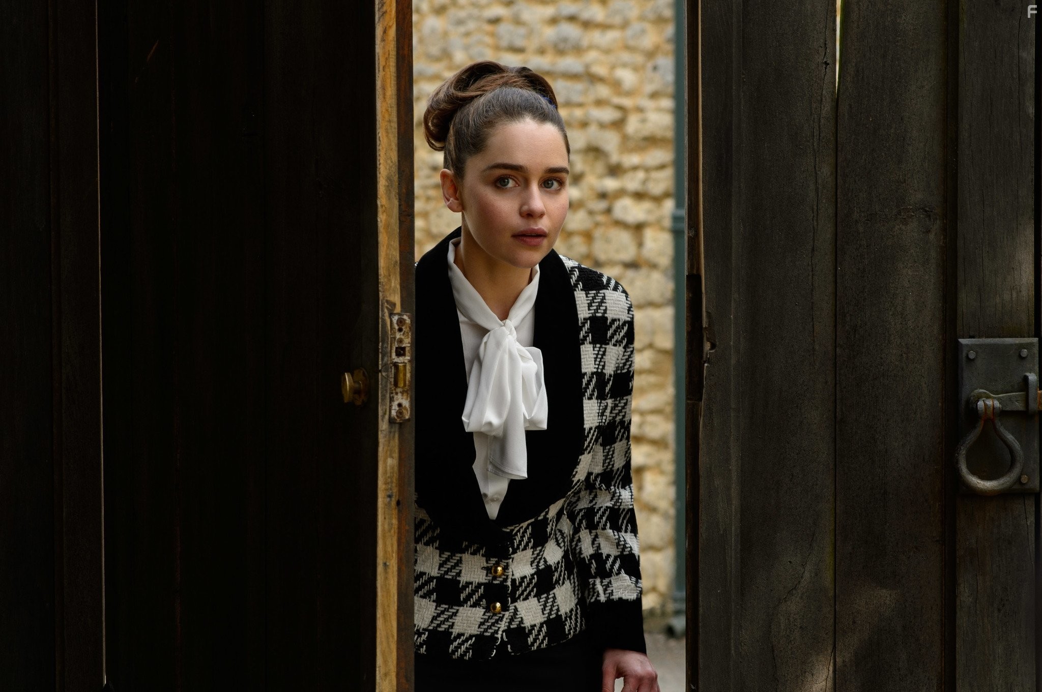 Emilia Clarke in До встречи с тобой (2016)