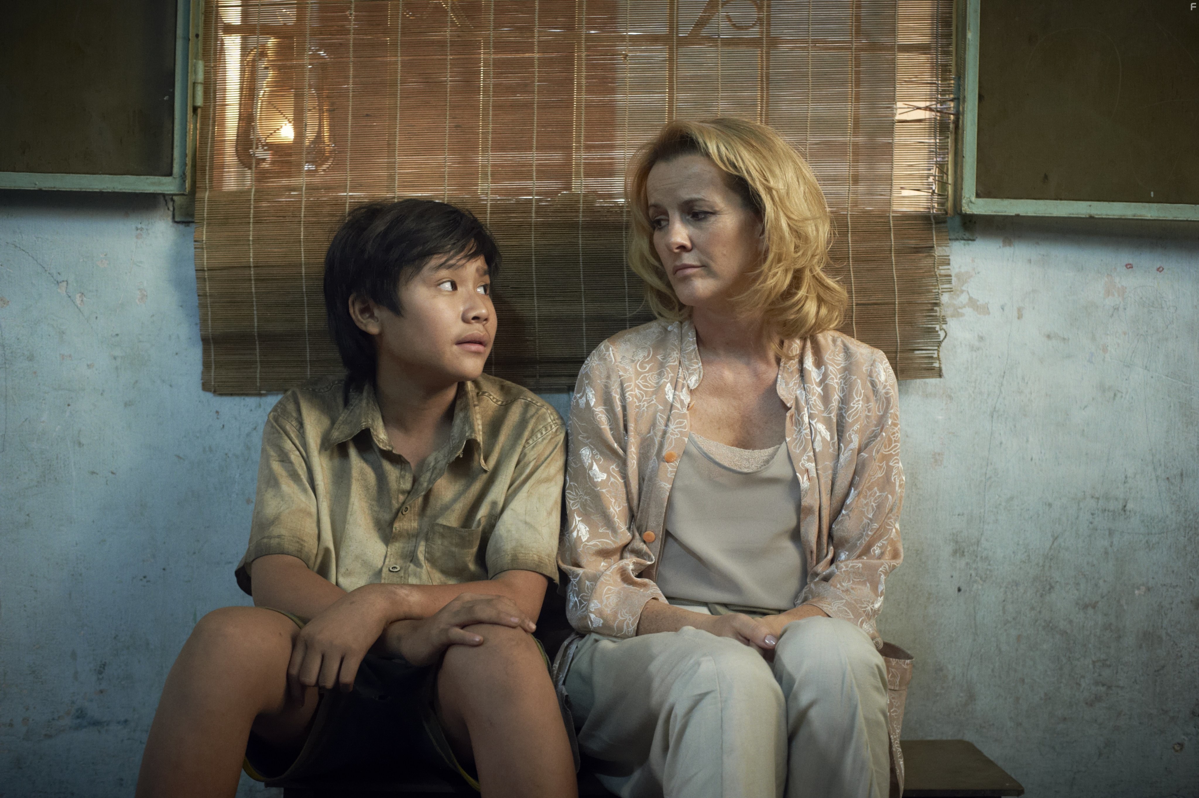 Deirdre O'Kane in Noble (2014)