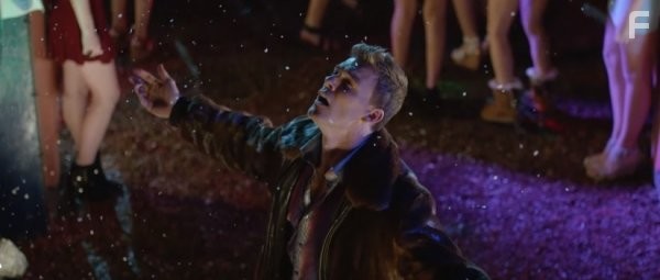 Alan Ritchson in Штат Блу Маунтин: Восстание Тадлэнда (2016)