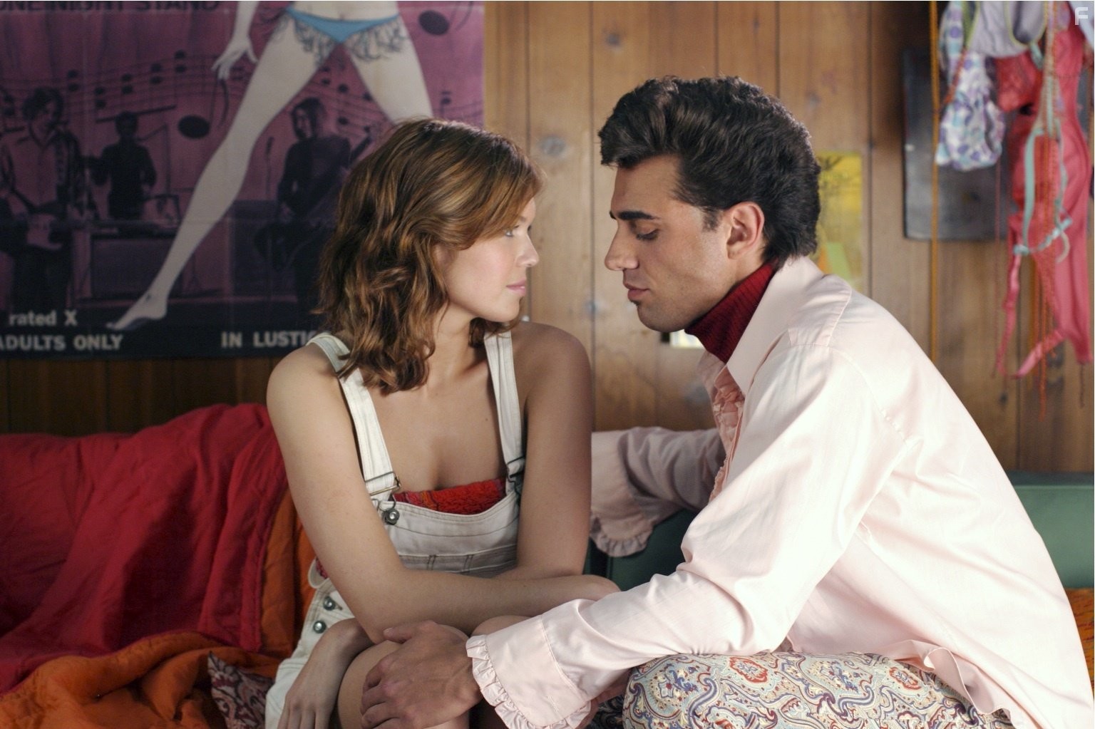 Bobby Cannavale and Mandy Moore in Любовь и сигареты (2005)