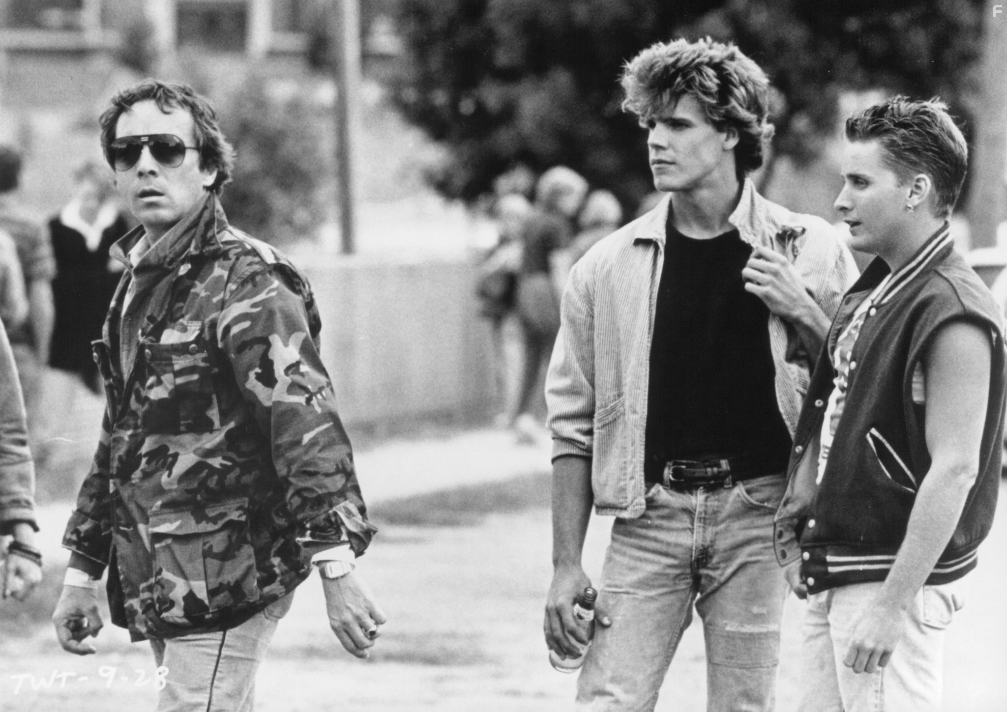 Emilio Estevez, Craig Sheffer, and Christopher Cain in Это было тогда... Это есть и сейчас (1985)