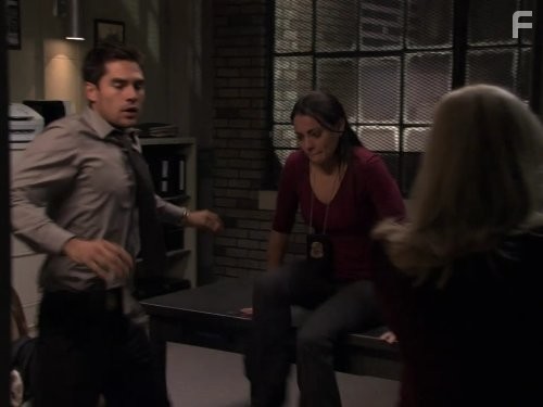 Natalie Martinez in 187 Детройт (2010)