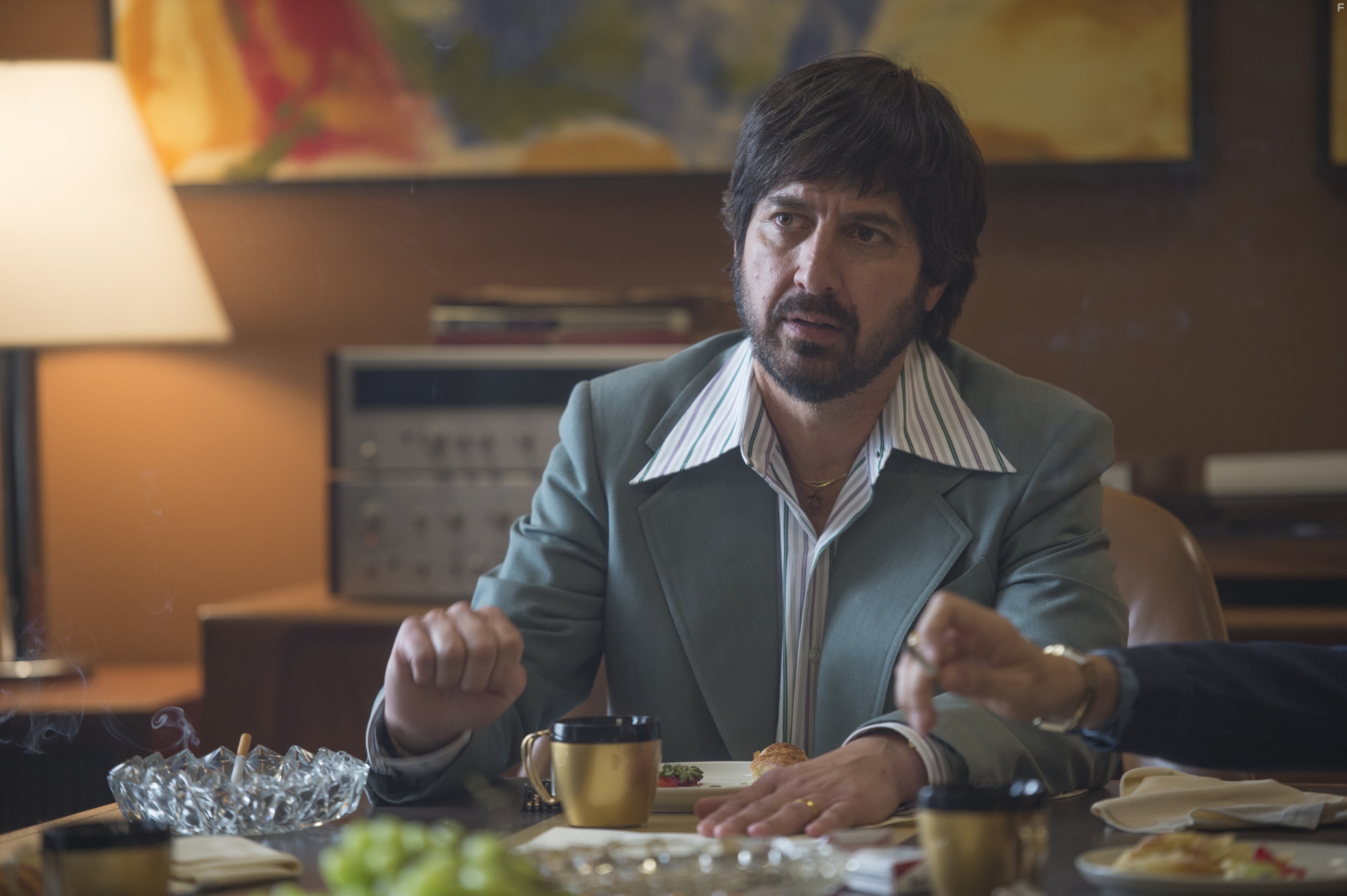 Ray Romano in Винил (2016)