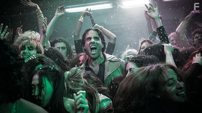 Bobby Cannavale in Винил (2016)