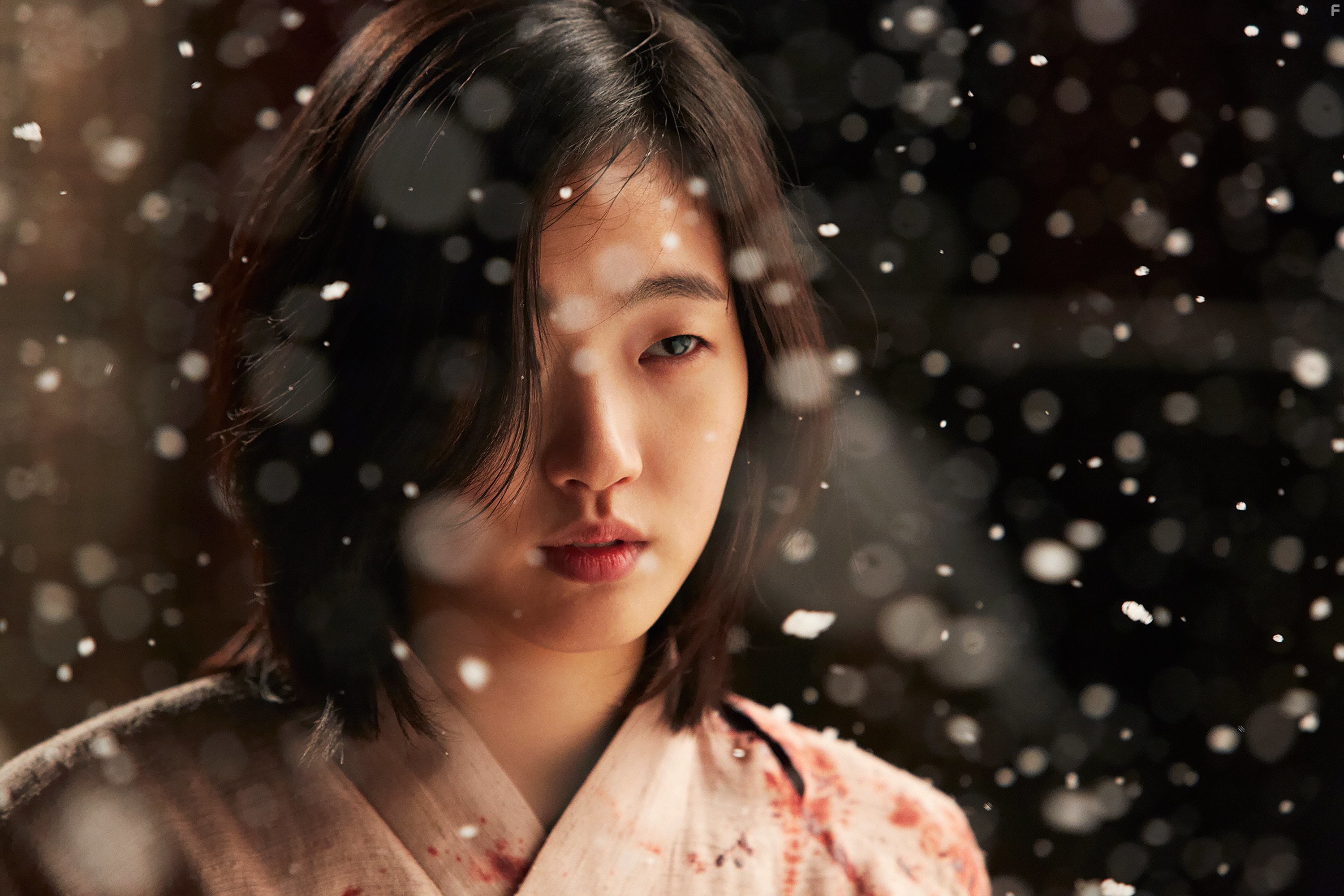 Go-eun Kim in Hyeomnyeo: Kar-ui gi-eok (2015)