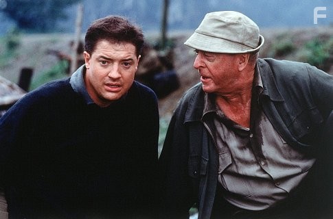 Michael Caine and Brendan Fraser in Тихий американец (2002)