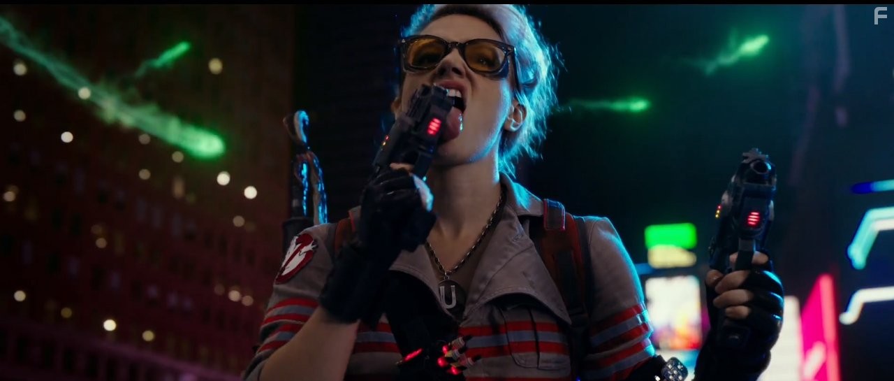 Kate McKinnon in Охотники за привидениями (2016)