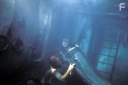 "The Poseidon Adventure" Shelley Winters, Gene Hackman