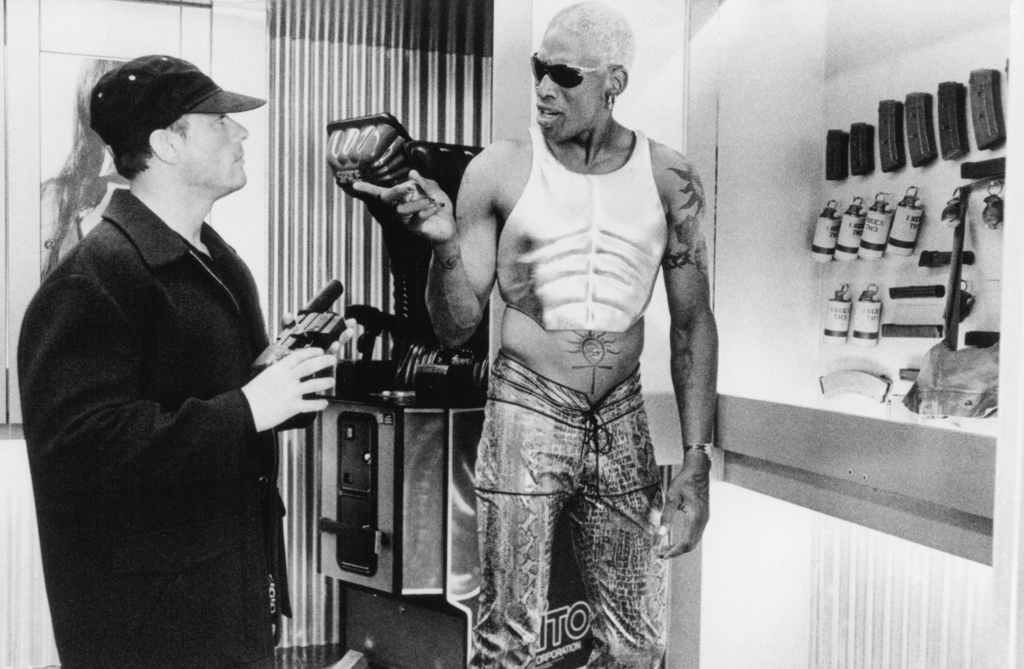 Jean-Claude Van Damme and Dennis Rodman in Колония (1997)