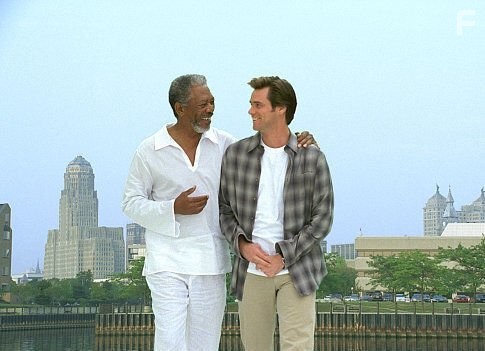 Jim Carrey and Morgan Freeman in Брюс всемогущий (2003)