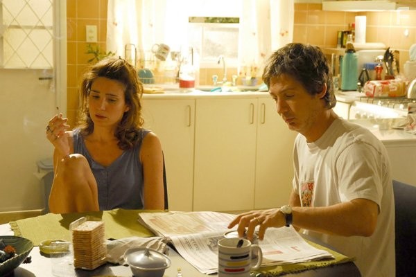 Valeria Bertuccelli and Adri?n Suar in Новый парень для моей девушки (2008)