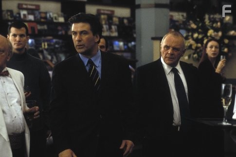 Anthony Hopkins and Alec Baldwin in Дьявол и Дэниэл Уэбстер (2003)