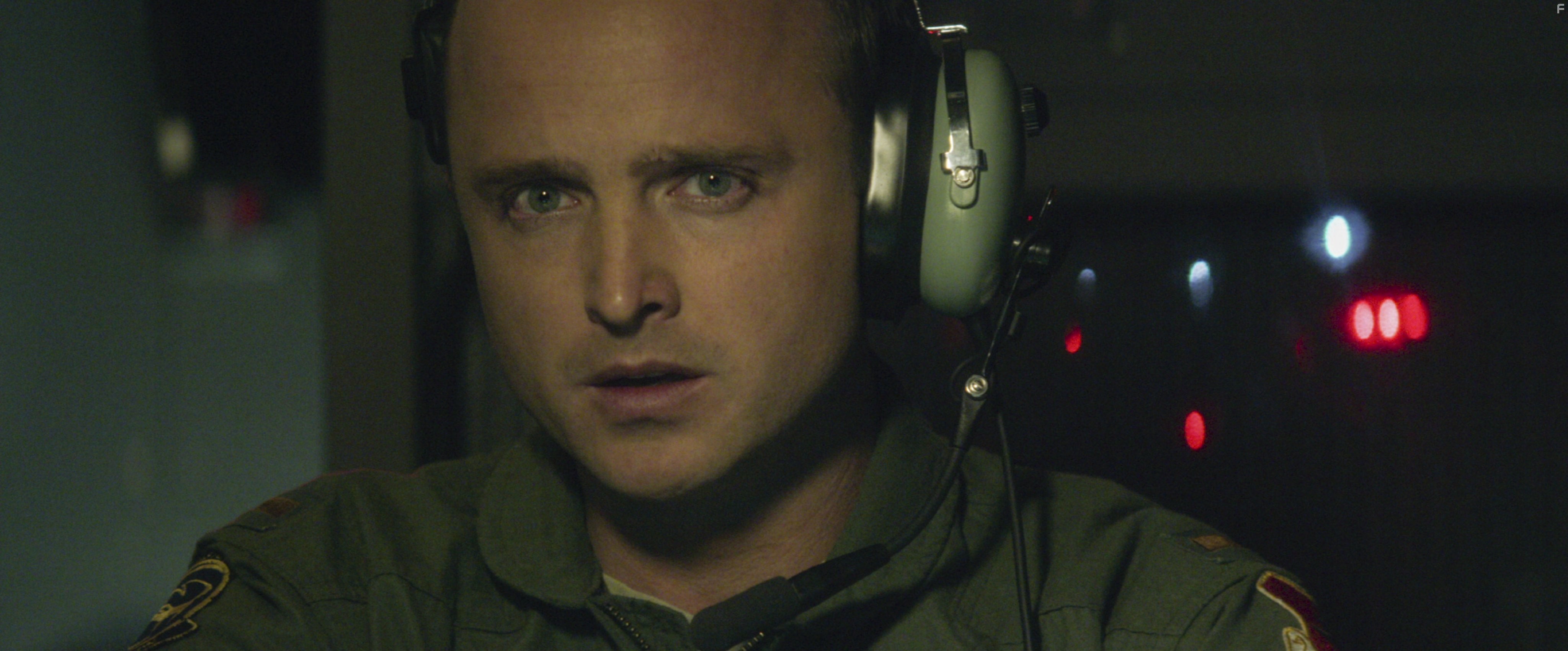 Aaron Paul in Всевидящее око (2015)