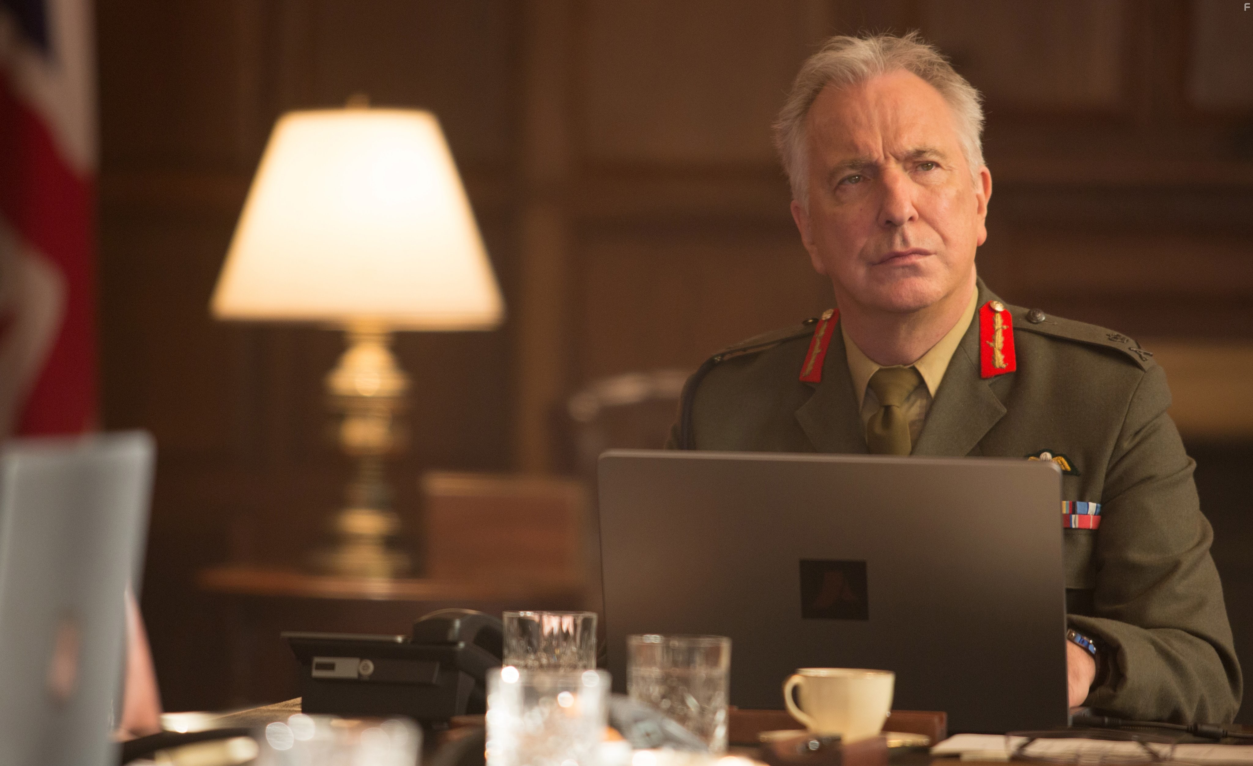 Alan Rickman in Всевидящее око (2015)