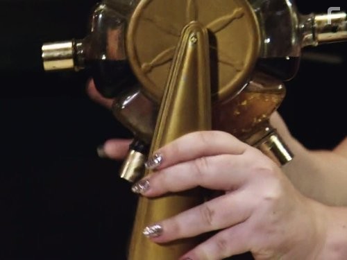 Storage Wars: New York (2013)