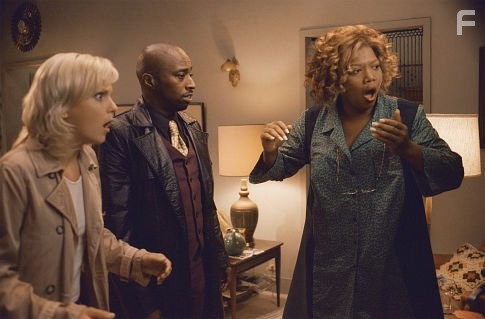 Queen Latifah, Anna Faris, and Eddie Griffin in Очень страшное кино 3 (2003)